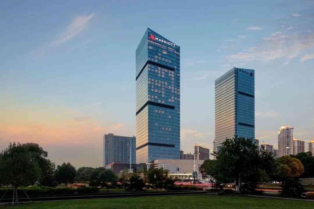 MH_WUXZH_Hotel_Exterior_night酒店外观图傍晚.jpg