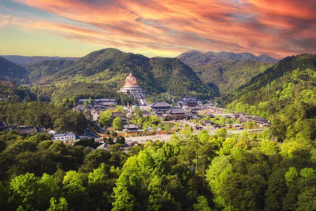 摄图网_501744690_宁波奉化雪窦山雪窦寺航拍(企业商用).jpg