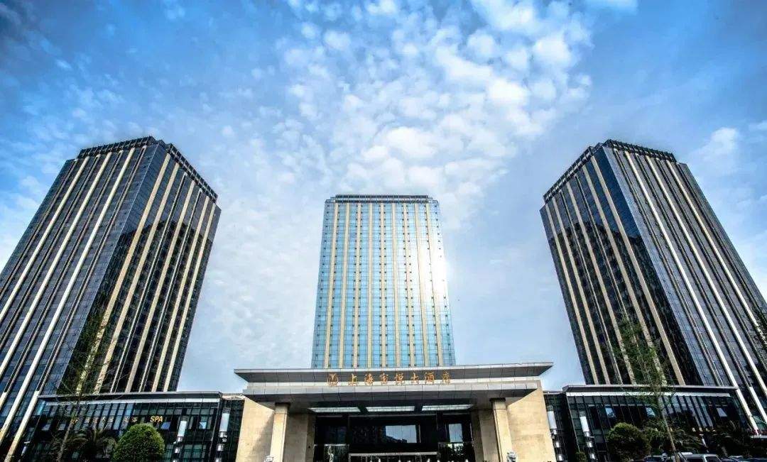 【和·沪上过大年】上海富悦大酒店年夜饭699起,含自助早餐 豪华自助